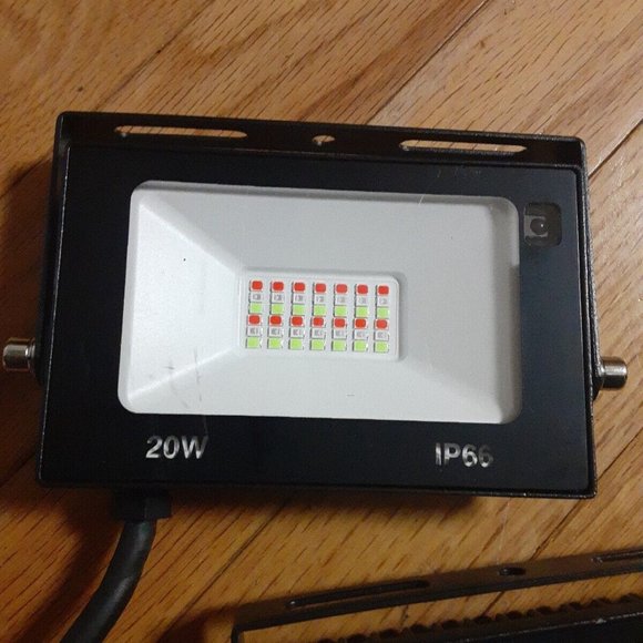 3 Pcs. Used Smart Led Flood Light RGB Outdoor Spotlight Lamp Tuya WiFi IP66 - Picture 4 of 7